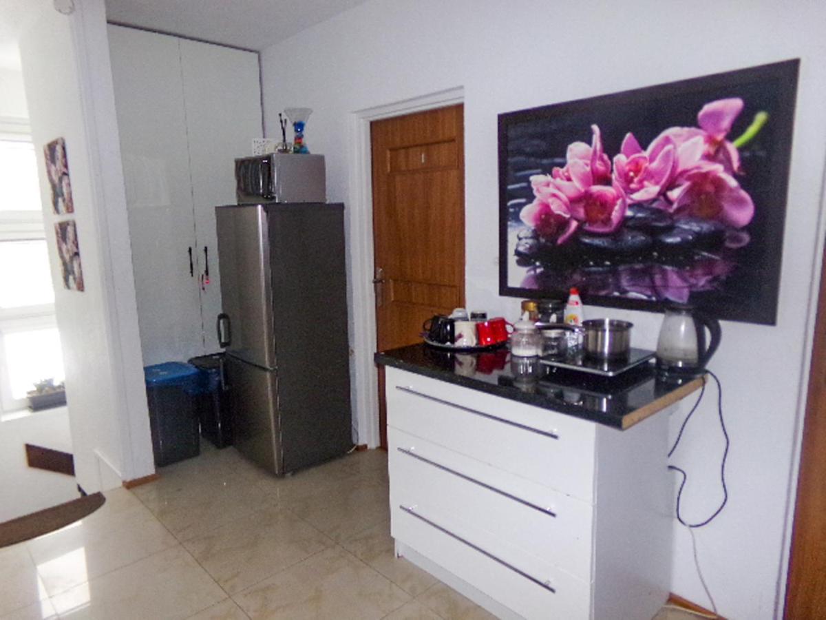 White House - Goscinne Homestay Radom